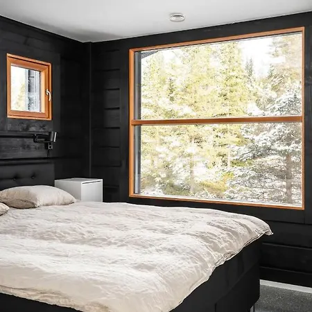 公寓 - Rising Sun With 3 Bedrooms, Loft, Sauna And Balcony With A View 鲁卡