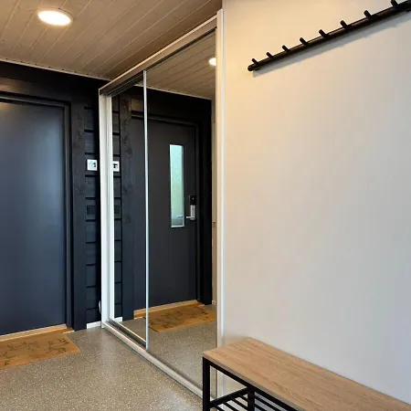 - Rising Sun With 3 Bedrooms, Loft, Sauna And Balcony With A View *