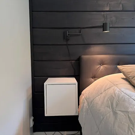 - Rising Sun With 3 Bedrooms, Loft, Sauna And Balcony With A View Апартаменты *