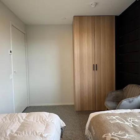 - Rising Sun With 3 Bedrooms, Loft, Sauna And Balcony With A View 公寓 *