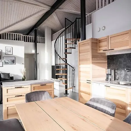 - Rising Sun With 3 Bedrooms, Loft, Sauna And Balcony With A View Διαμέρισμα Ruka